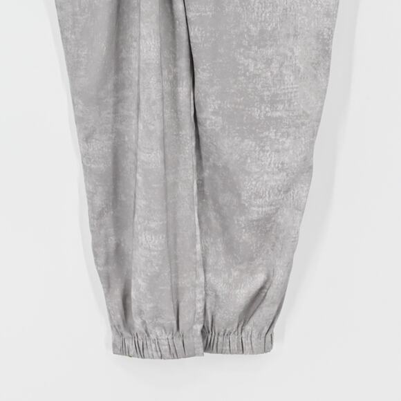 HALSTON HERITAGE Jumpsuit Womens Sz 0 Gray Satin Jogger Spaghetti‎ Strap V Neck - Picture 7 of 14